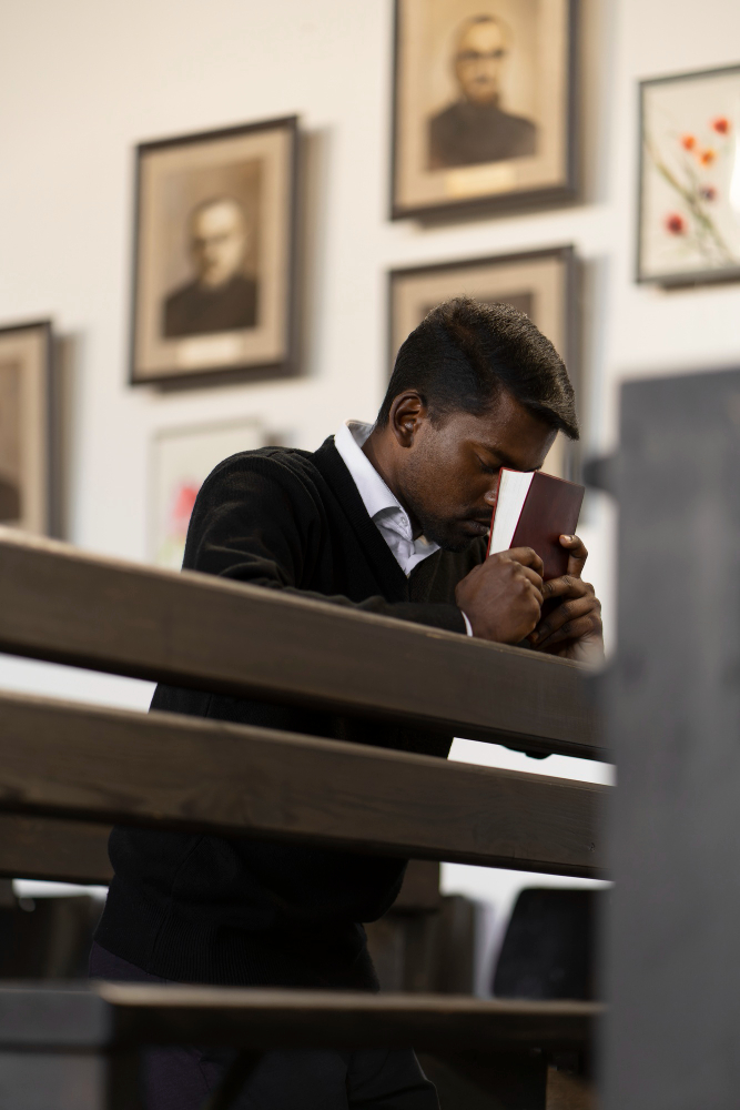 My Christian Girlfriend Only Loves Me When I Give Her Money, Otherwise Things Fall Apart